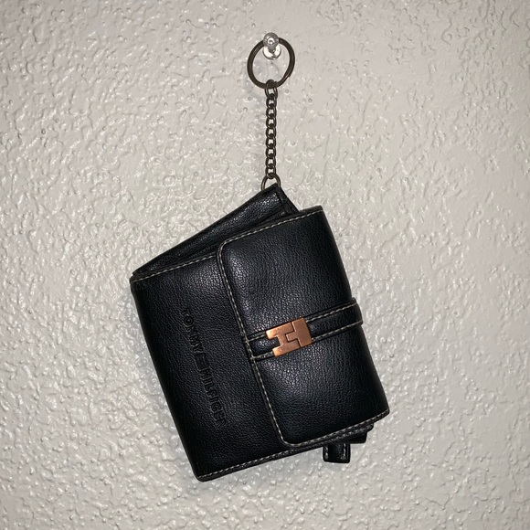 Black Tommy Hilfiger Purse - Picture 5 of 6